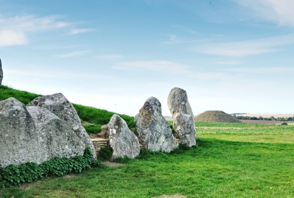 West Kennet Long Barrow wclb02